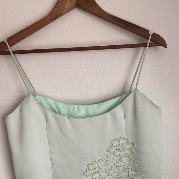 Stunning Jianini mint green maxi gown size 12 with matching wrap. Gorgeous!! - Picture 10 of 16